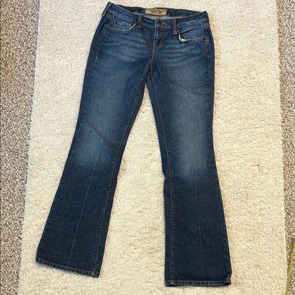 HINT 7   Y2K bootcut low rise jeans a with back rhinestone bling pockets